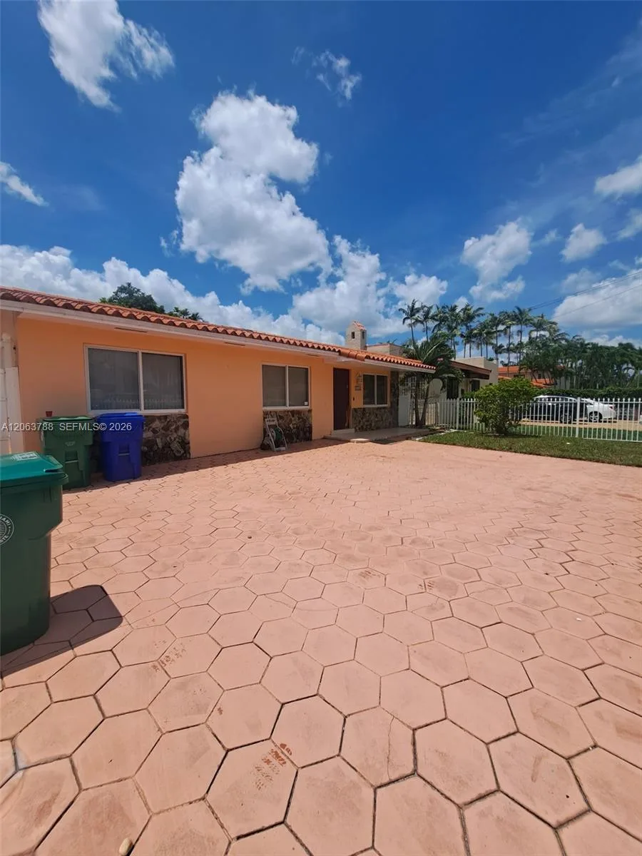 3062 SW 14th St, Miami, FL 33145 photo 3