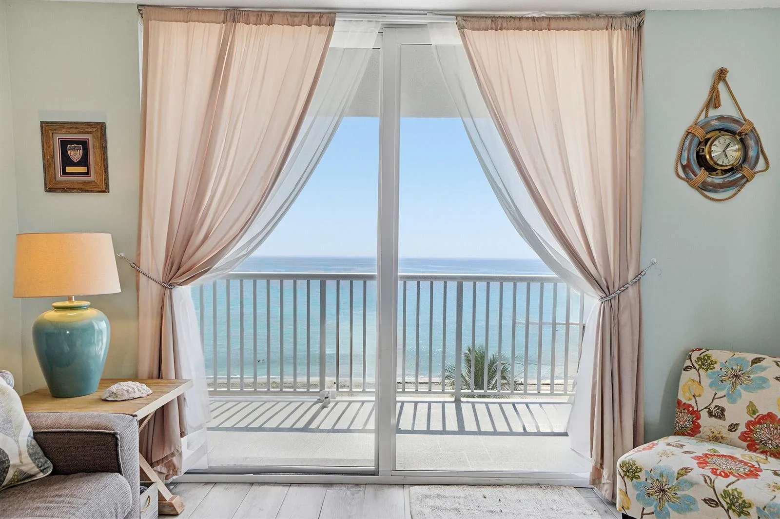 400 N Surf Road # 704, Hollywood, FL 33019