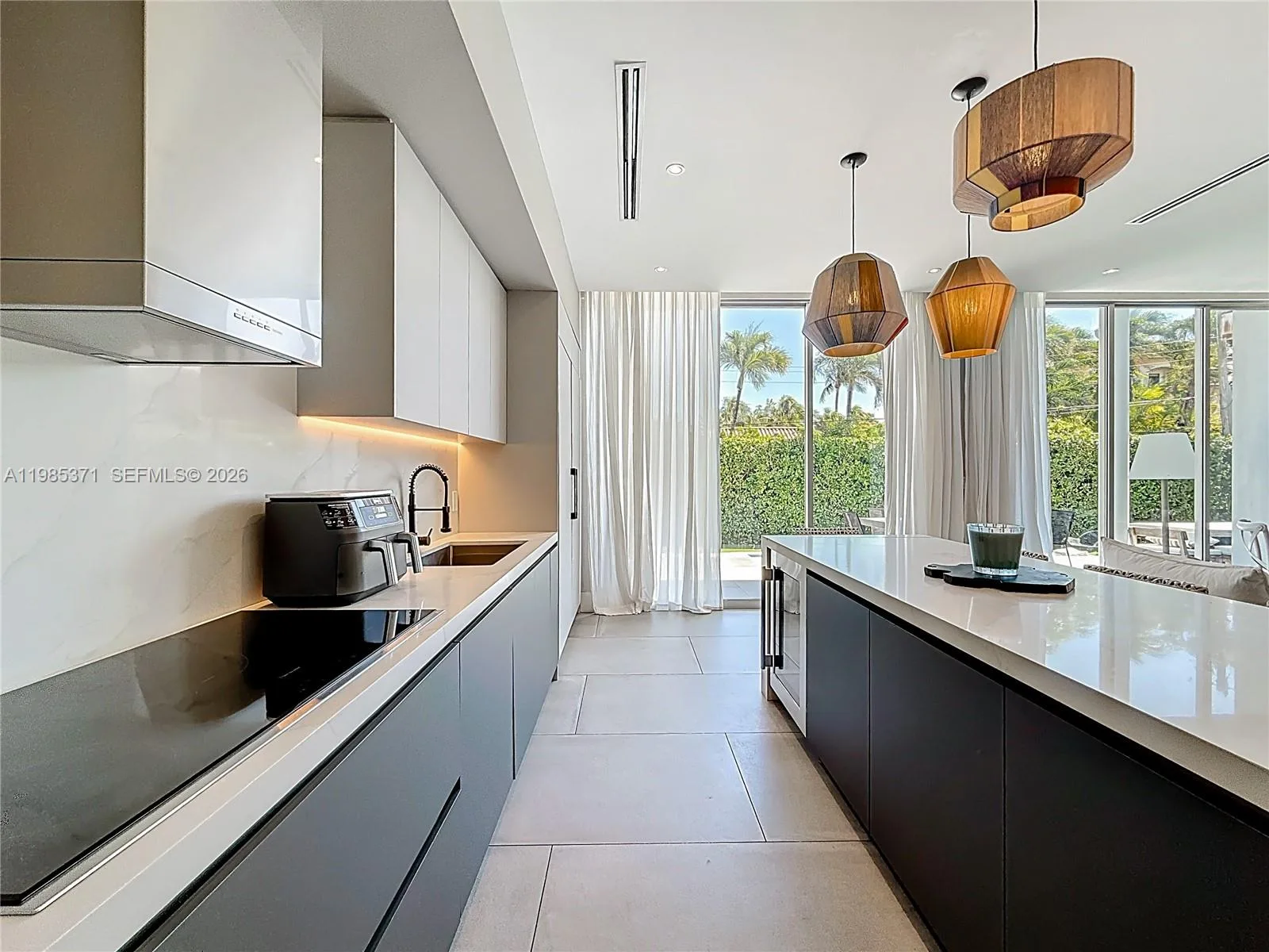 561 Warren Ln, Key Biscayne, FL 33149 photo 7