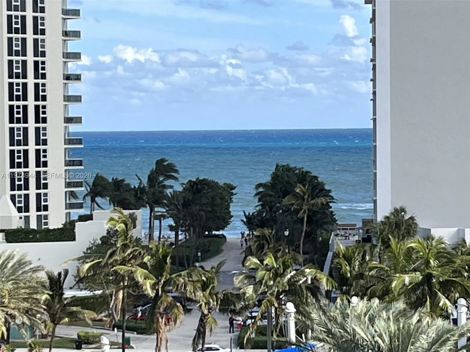 19370 Collins Ave # 705, Sunny Isles Beach, FL 33160 photo 2