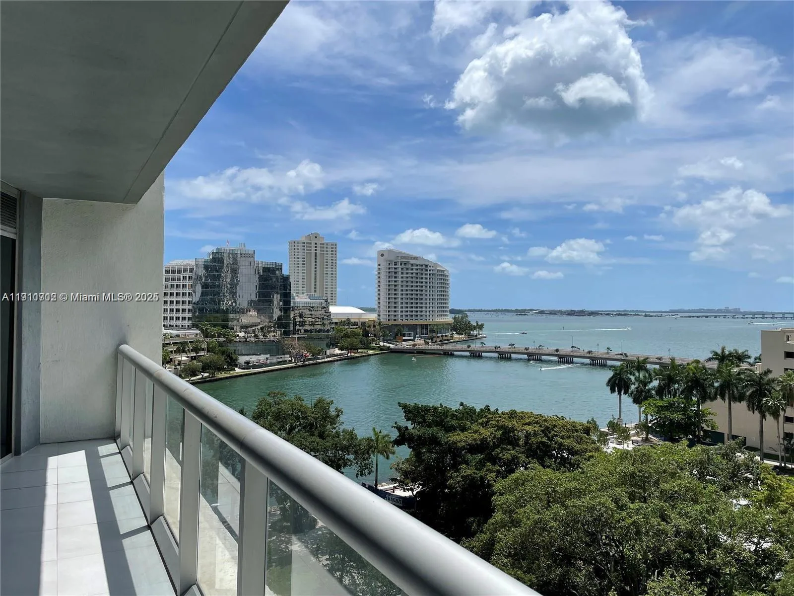 495 Brickell Ave # 909, Miami, FL 33131