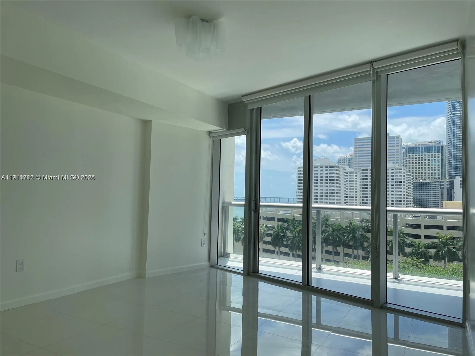 495 Brickell Ave # 909, Miami, FL 33131 photo 4