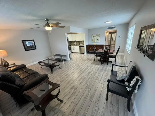 127 FLANDERS C # C, Delray Beach, FL 33484