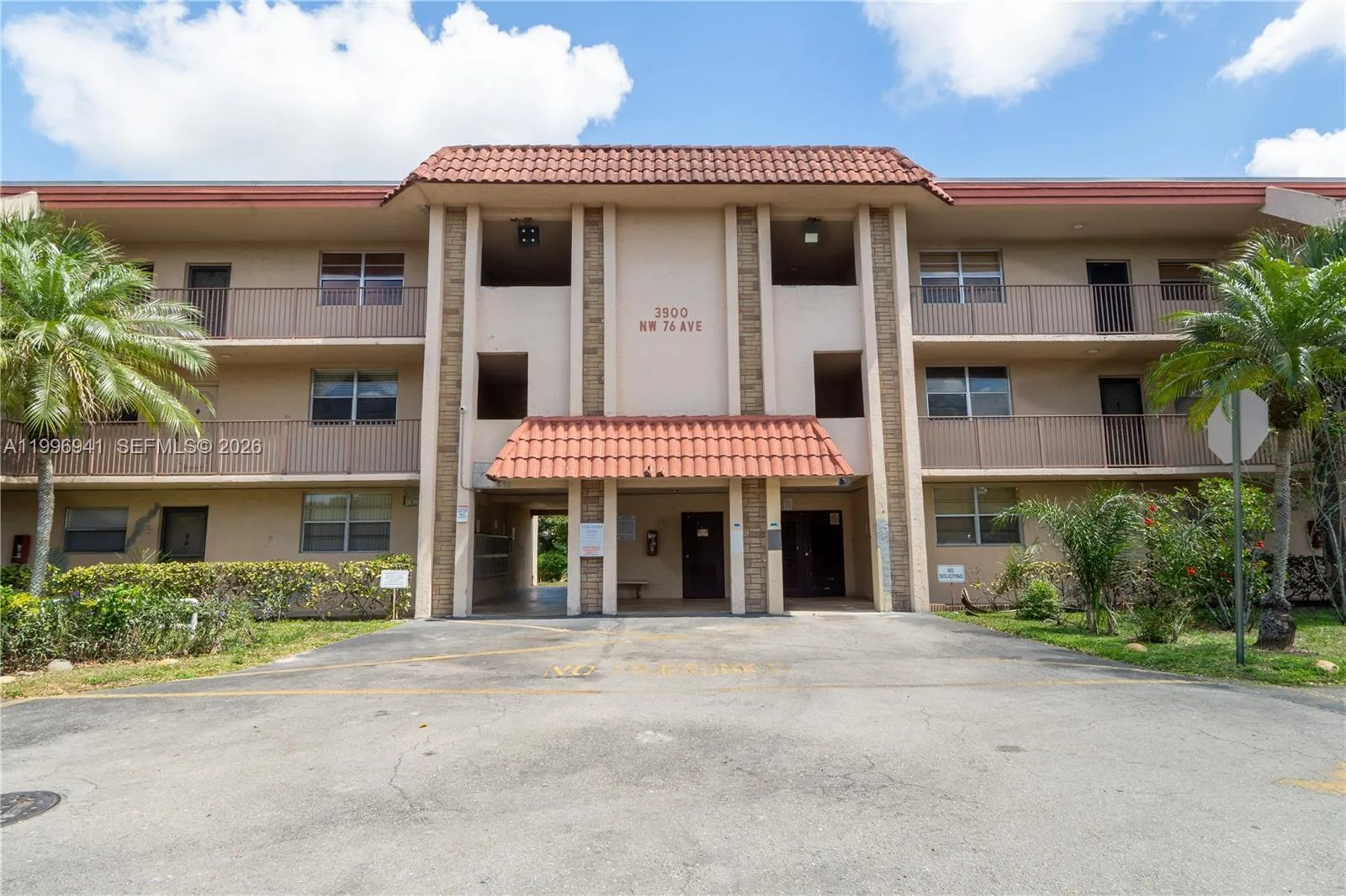 3900 NW 76th Avenue # 212, Sunrise, FL 33351