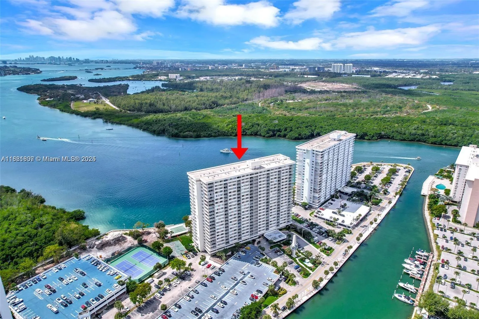 300 Bayview Dr # 1711, Sunny Isles Beach, FL 33160