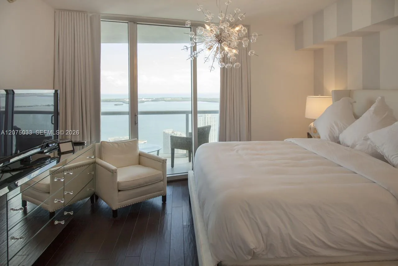 465 Brickell Ave # 4703, Miami, FL 33131 photo 12