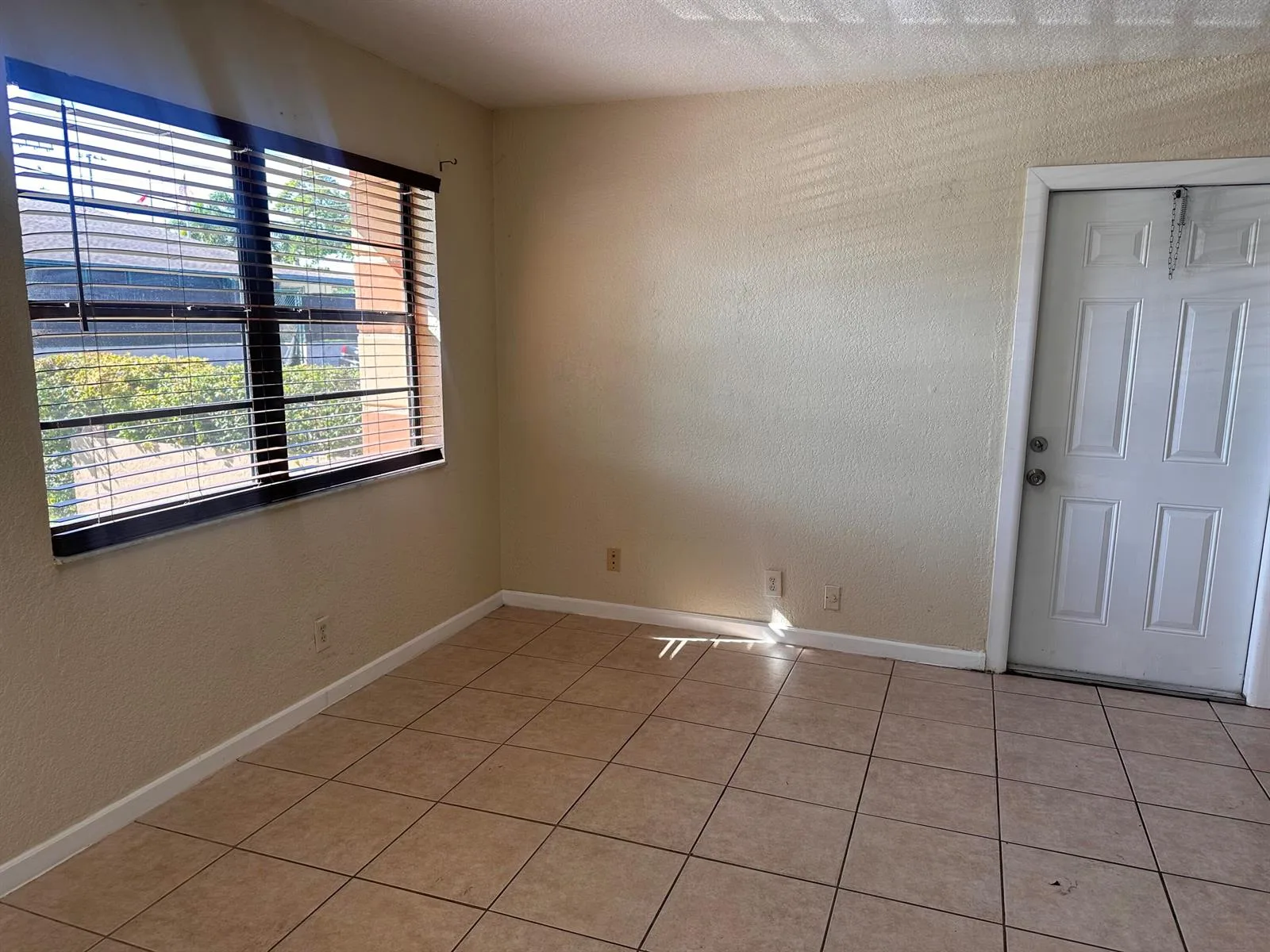50 NW 8th Avenue # 1, Dania Beach, FL 33004 photo 2