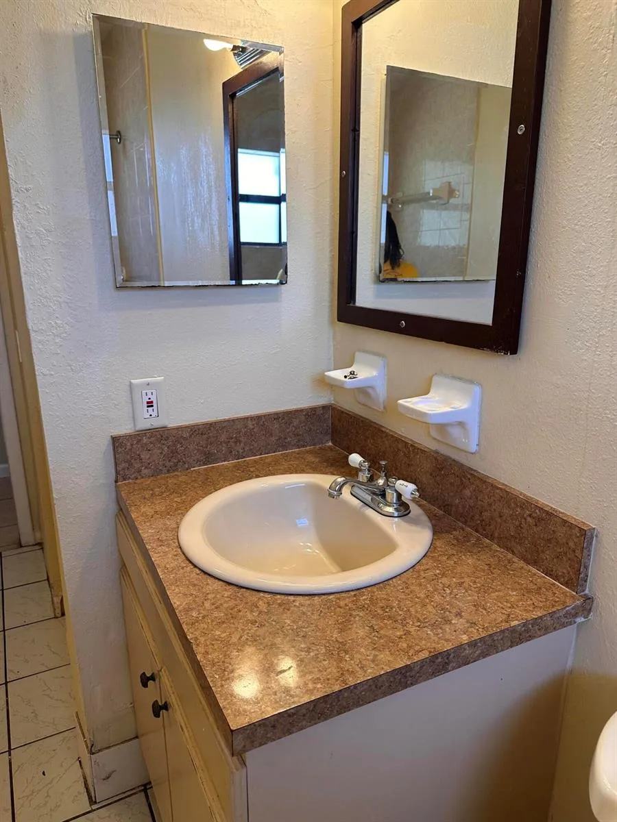50 NW 8th Avenue # 1, Dania Beach, FL 33004 photo 6