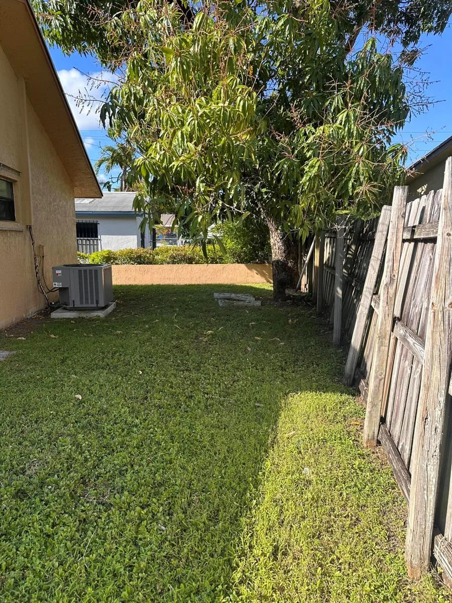 50 NW 8th Avenue # 1, Dania Beach, FL 33004 photo 9