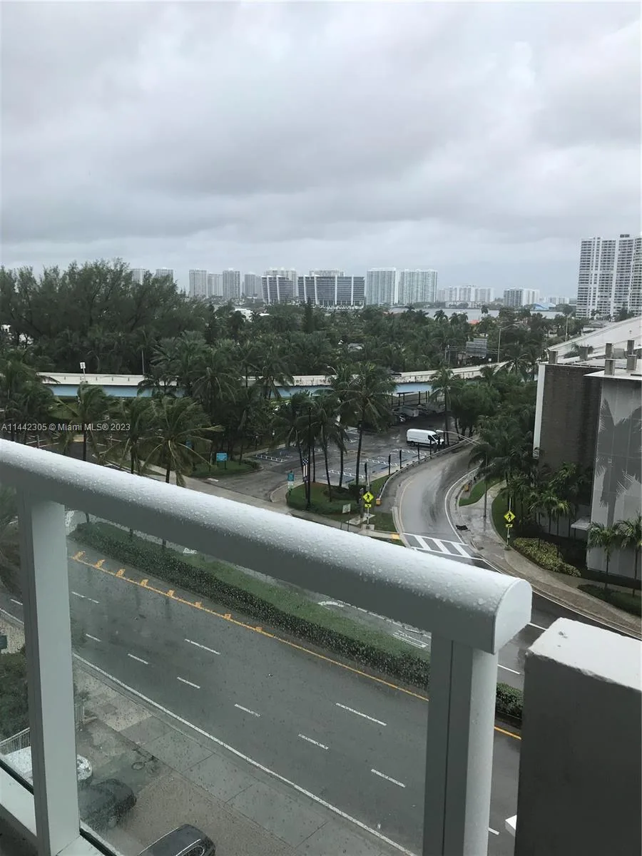 19201 Collins Ave # 637, Sunny Isles Beach, FL 33160 photo 10