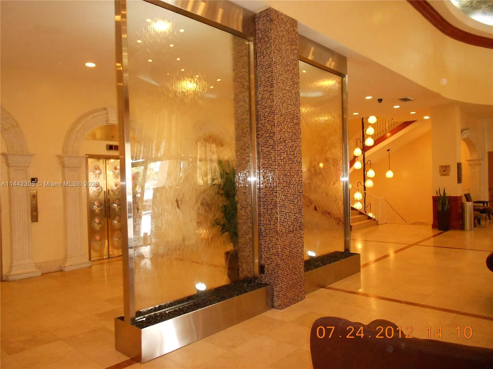 19201 Collins Ave # 637, Sunny Isles Beach, FL 33160 photo 2