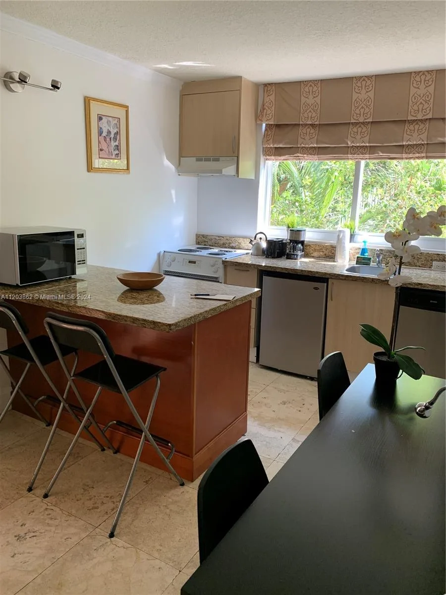 2951 S Bayshore Dr # 417, Miami, FL 33133 photo 2