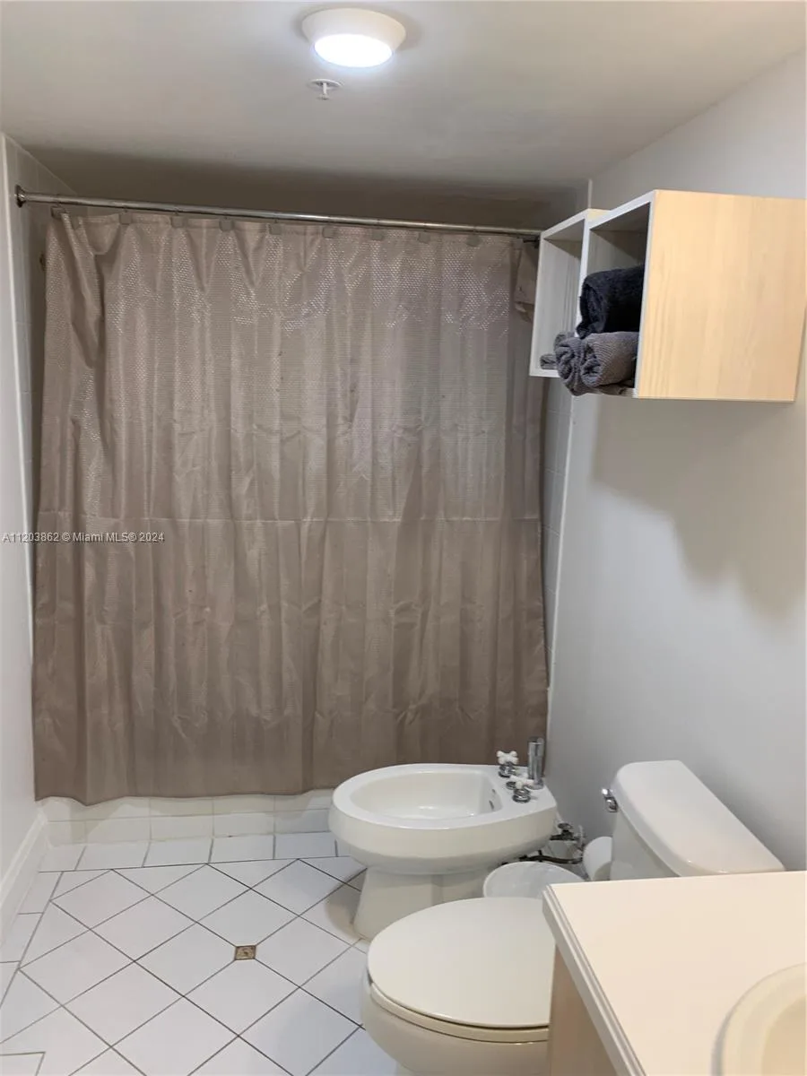 2951 S Bayshore Dr # 417, Miami, FL 33133 photo 3