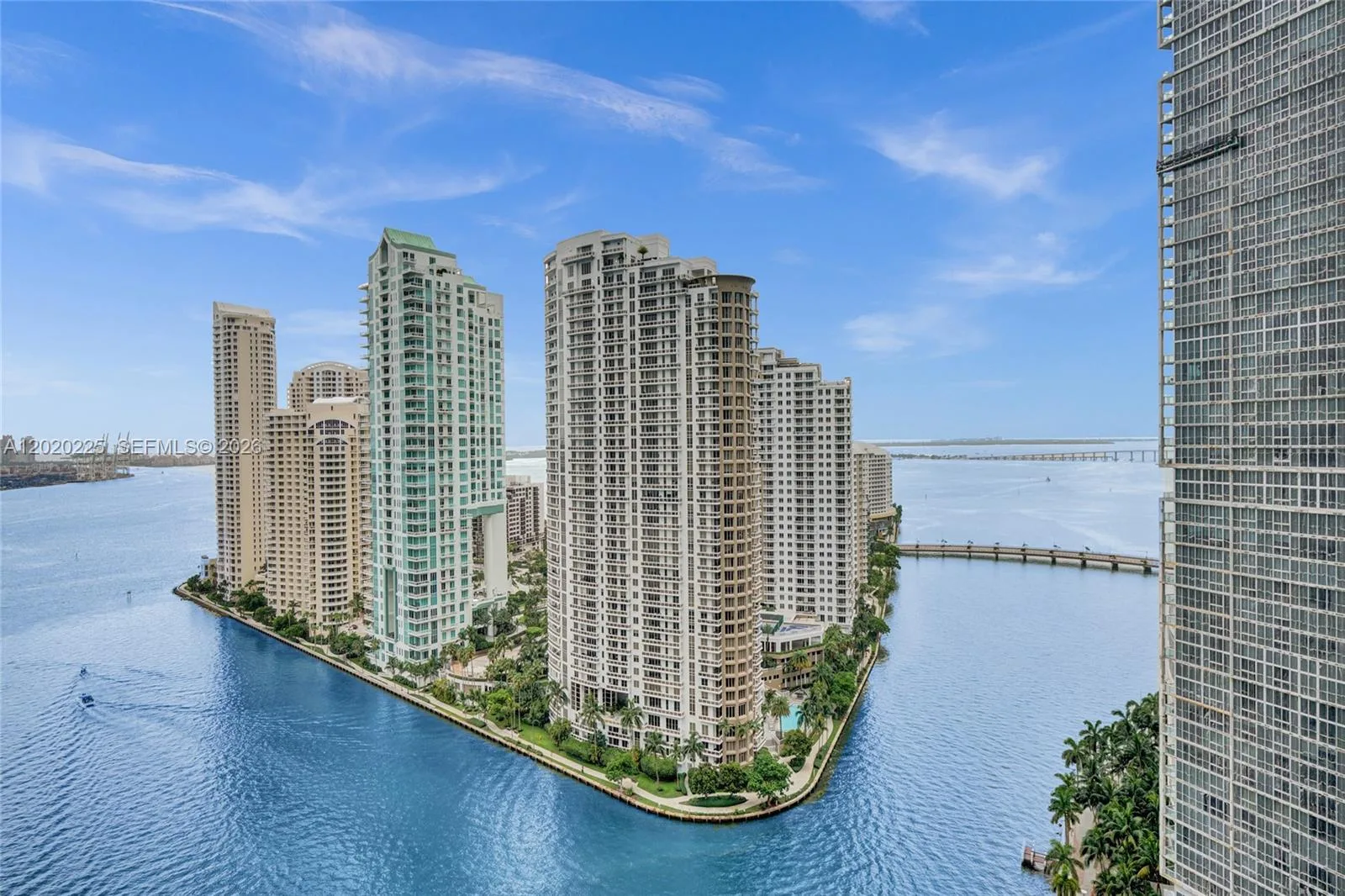 300 Biscayne Boulevard Way # 2305W, Miami, FL 33131 photo 2