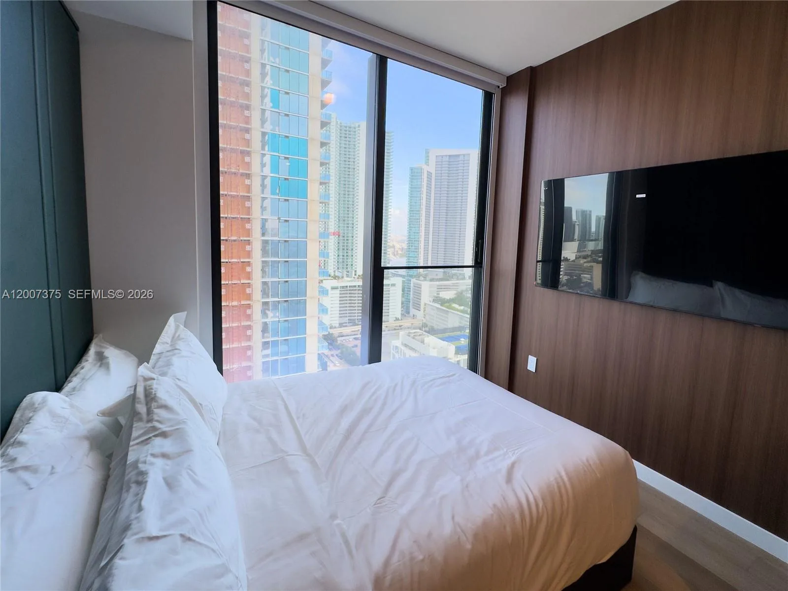 20 NE 11th St # 3006B, Miami, FL 33132 photo 5