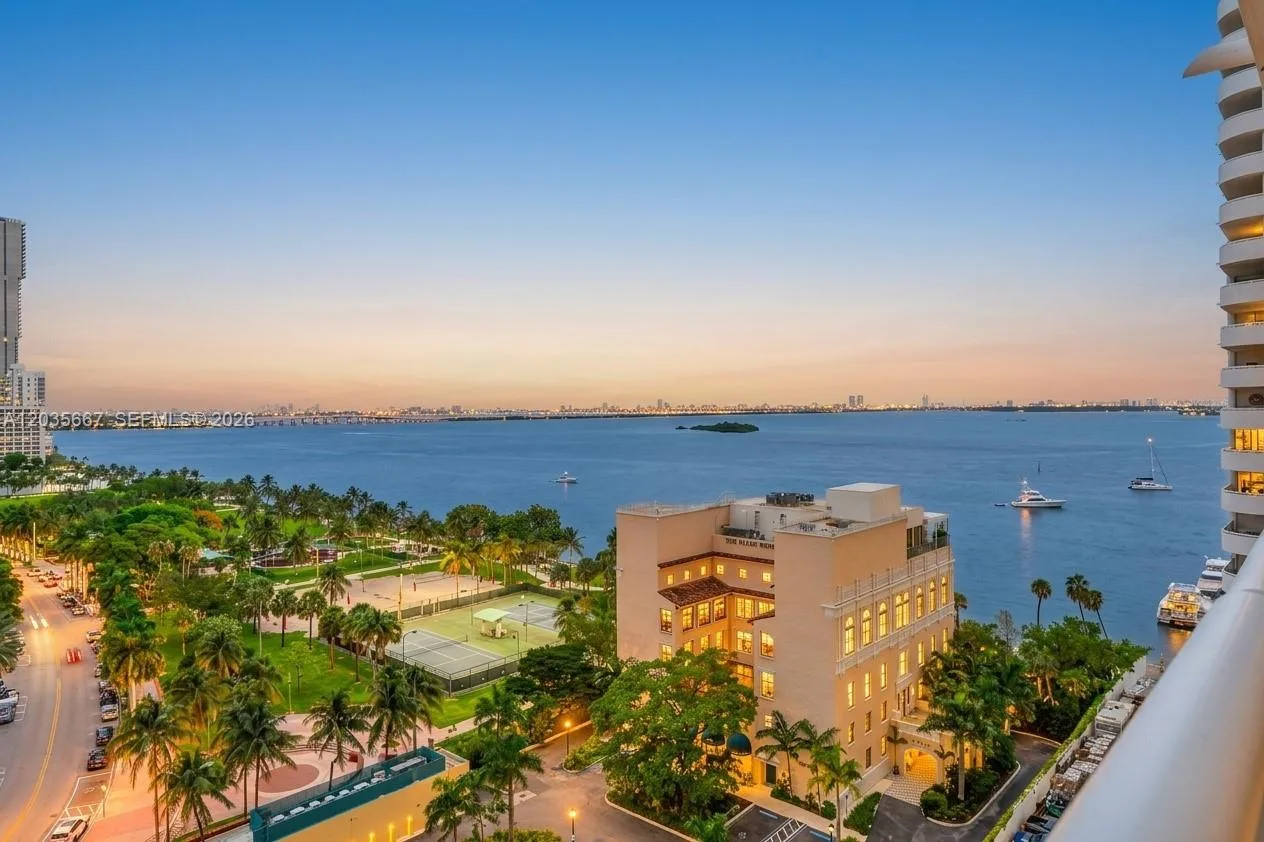 1717 N Bayshore Dr # A-1650, Miami, FL 33132