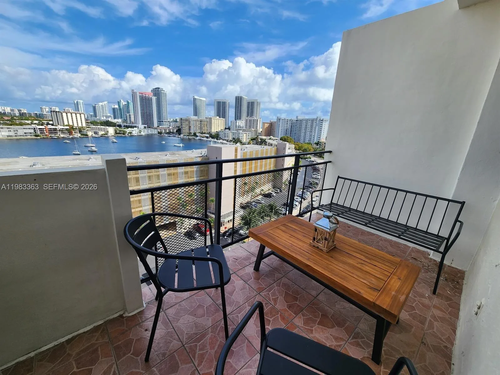 401 Golden Isles Dr # 1114, Hallandale Beach, FL 33009