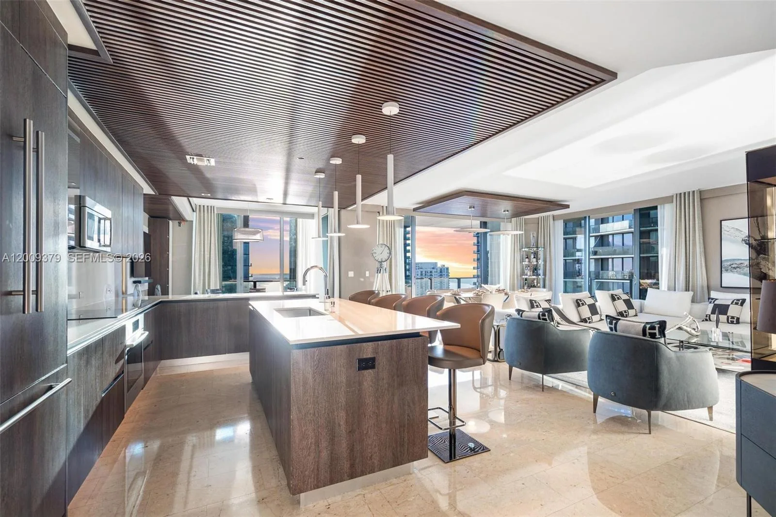 88 SW 7th St # 3801, Miami, FL 33130 photo 9