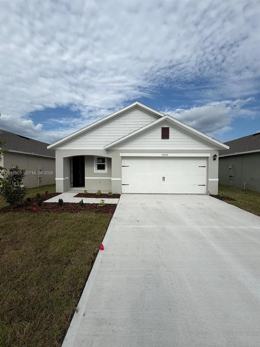 4056 Giorgio Dr, Lakeland, FL 33884