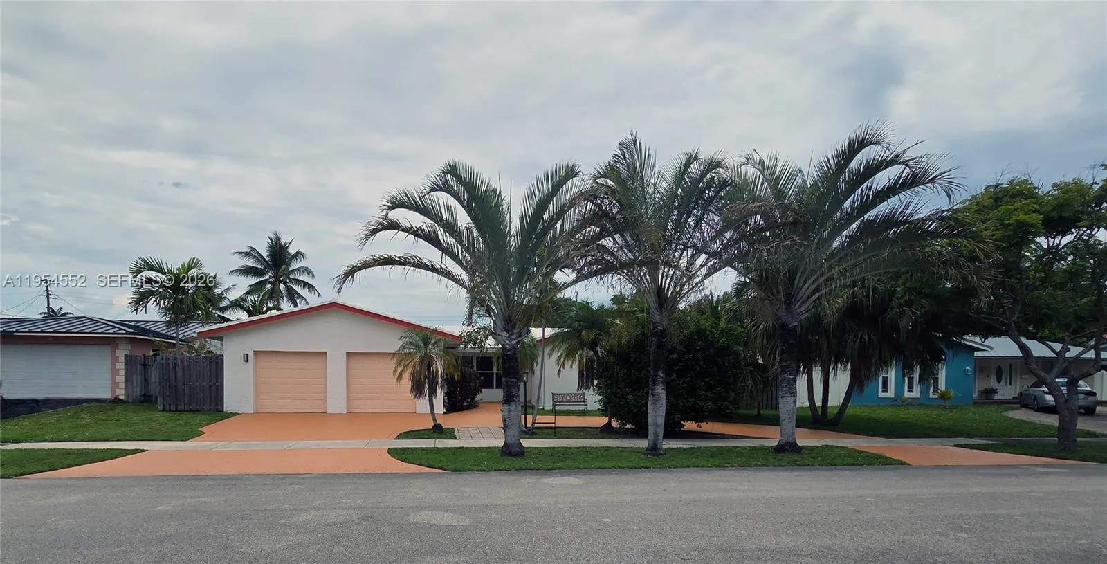 1245 Coral Ln, Hollywood, FL 33019 photo 2
