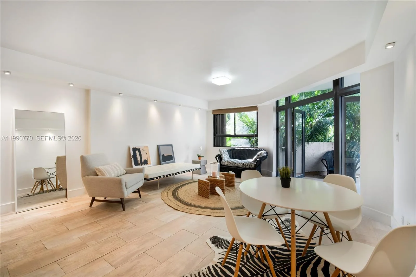 181 Crandon Blvd # 104, Key Biscayne, FL 33149