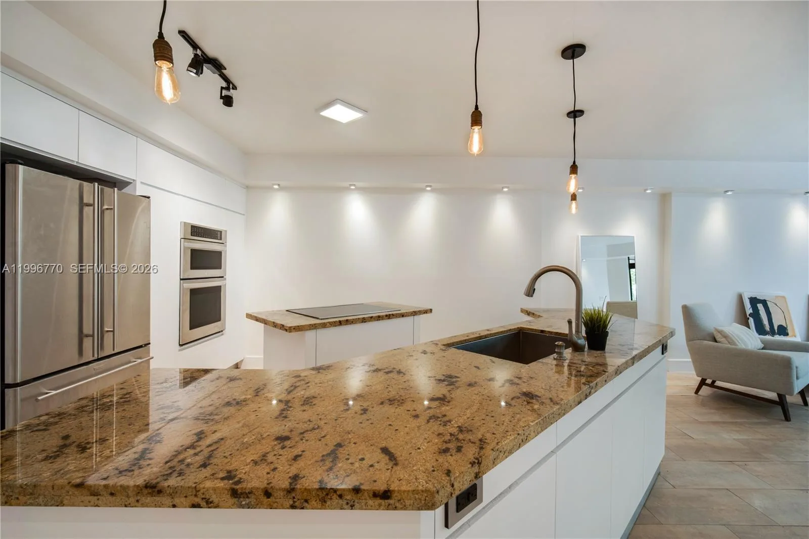 181 Crandon Blvd # 104, Key Biscayne, FL 33149 photo 4