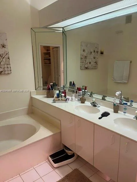 10136 Lombardy Dr, Tamarac, FL 33321 photo 8