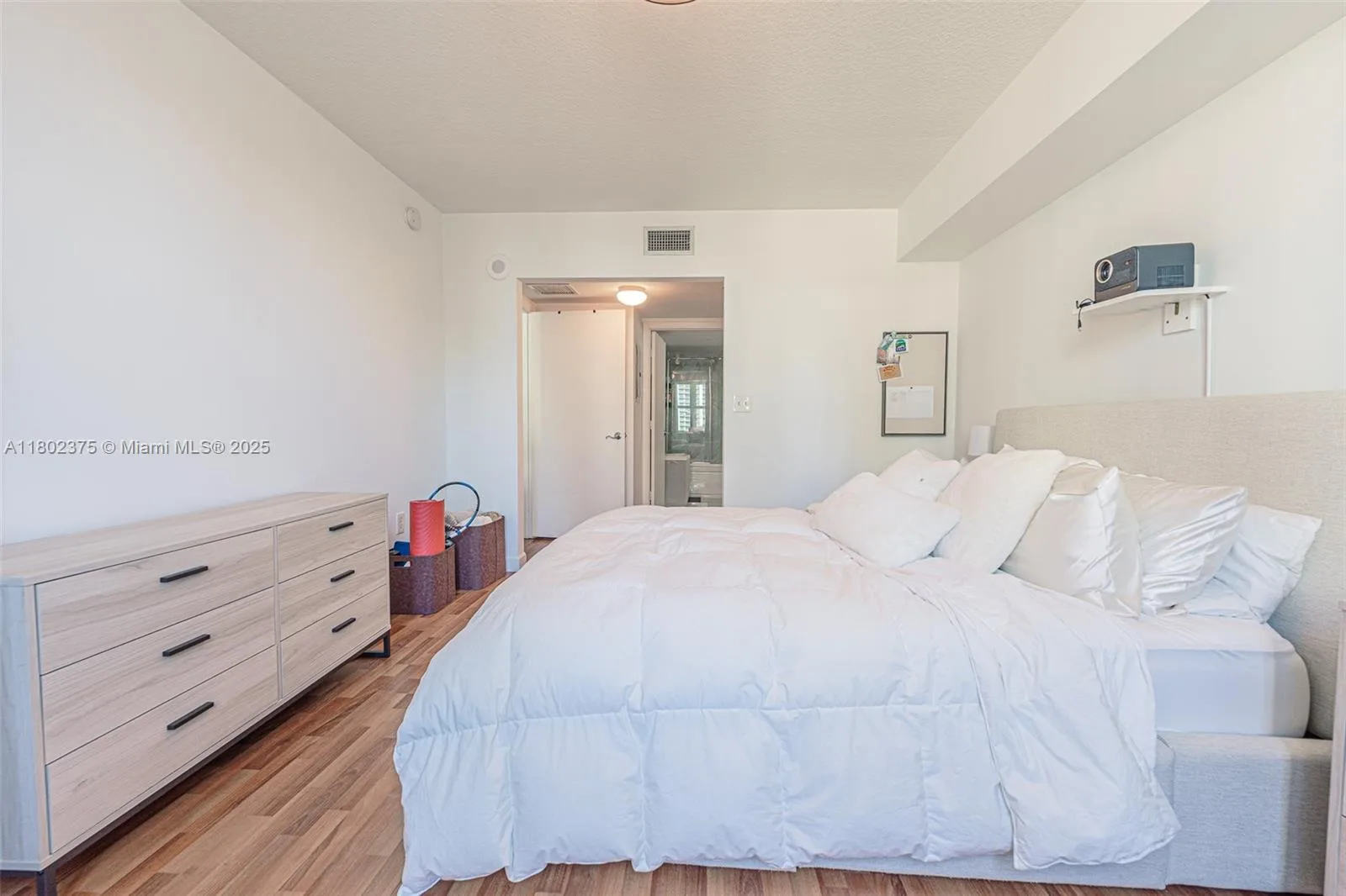 31 SE 5 ST # 1603, Miami, FL 33131 photo 10
