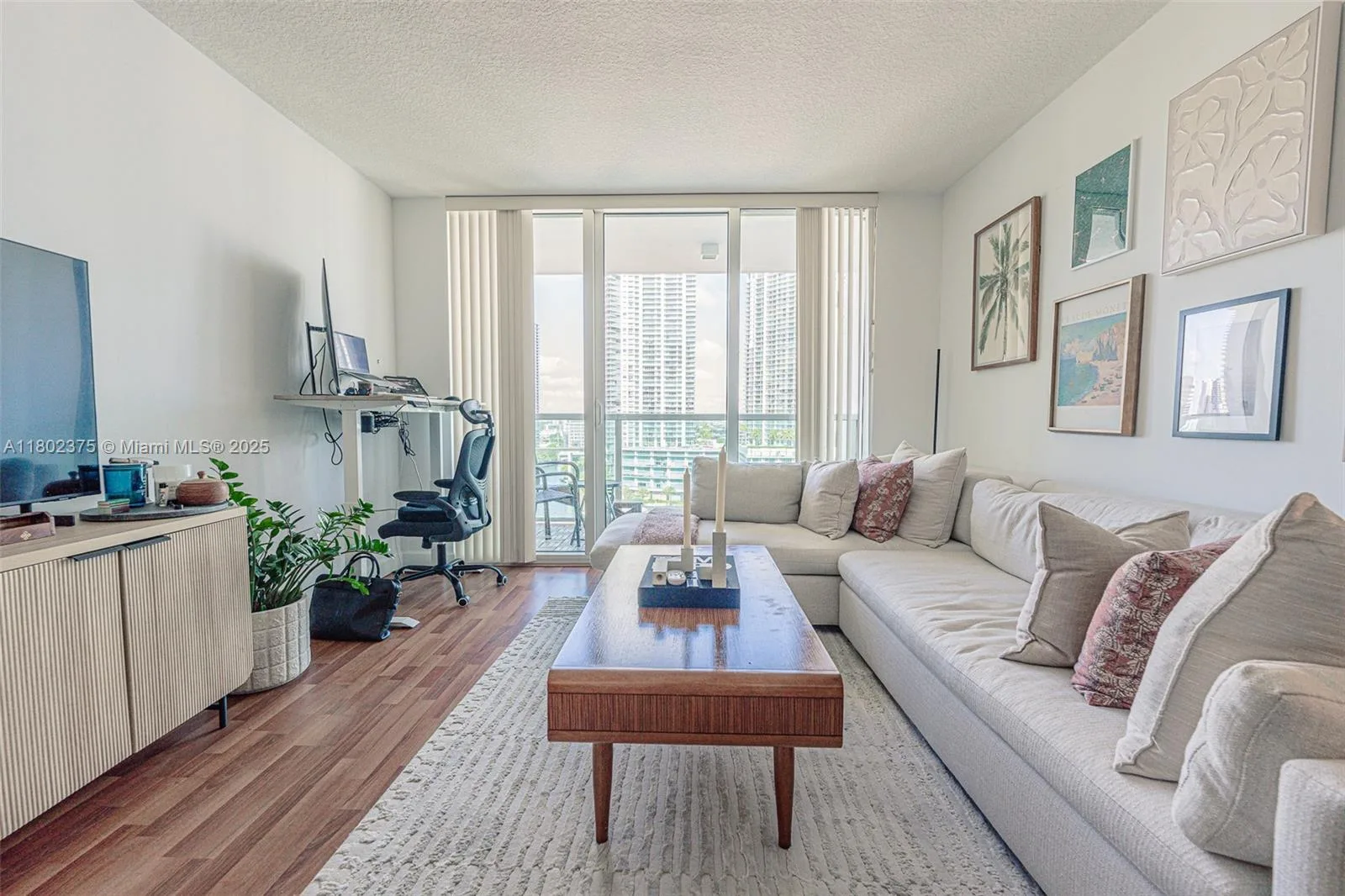 31 SE 5 ST # 1603, Miami, FL 33131 photo 12