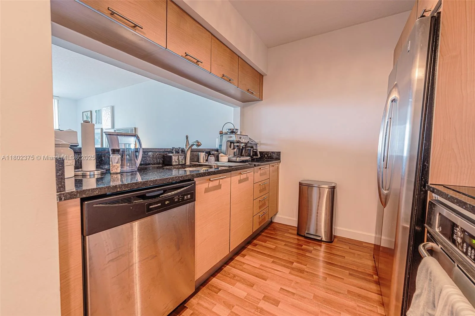 31 SE 5 ST # 1603, Miami, FL 33131 photo 5