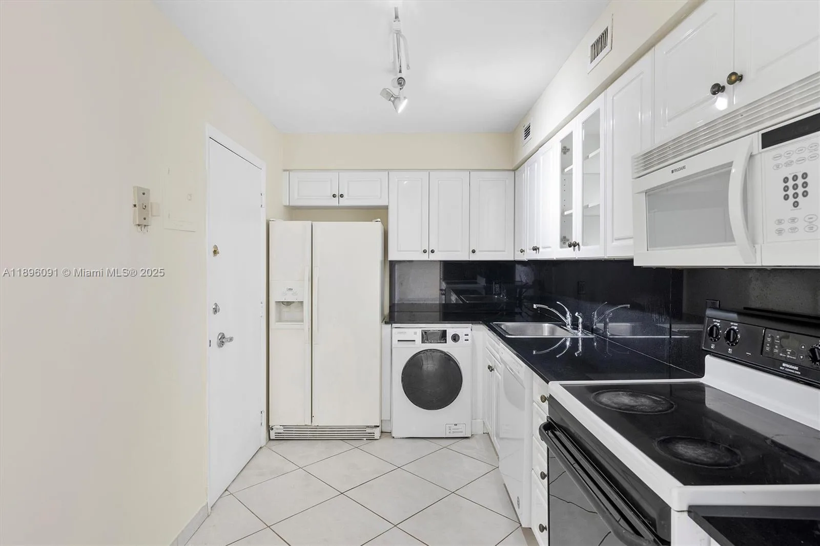 6770 Indian Creek Dr # 8R, Miami Beach, FL 33141 photo 7