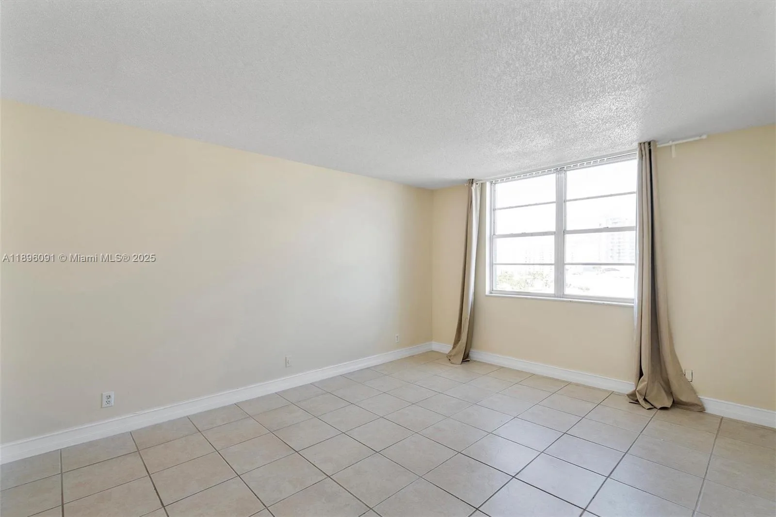 6770 Indian Creek Dr # 8R, Miami Beach, FL 33141 photo 9