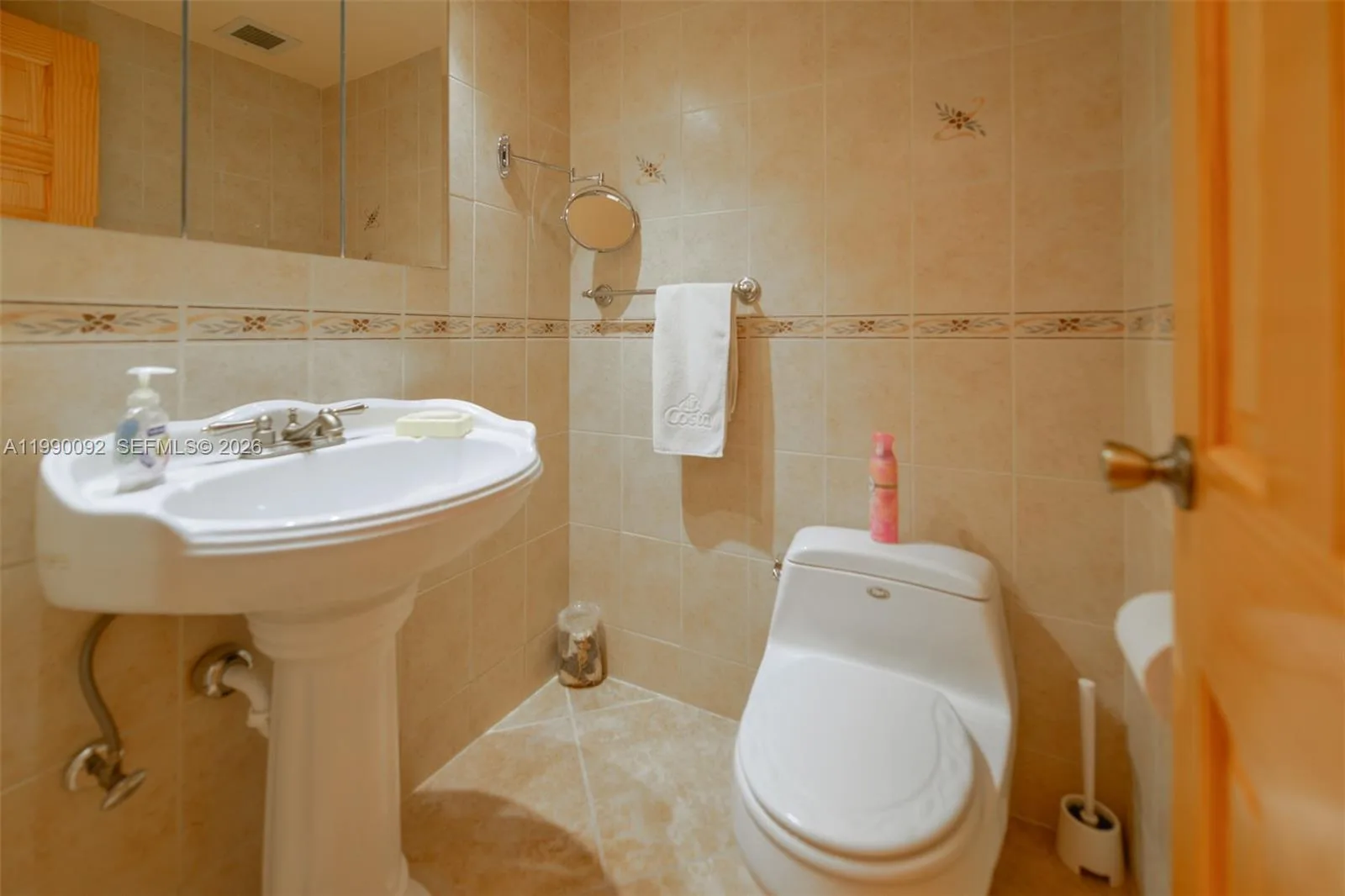 1980 S Ocean Dr # 10L, Hallandale Beach, FL 33009 photo 13
