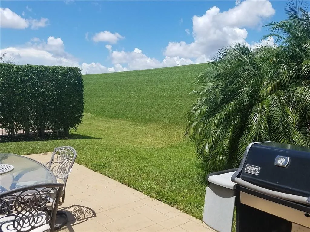 5534 NW 125th Terrace, Coral Springs, FL 33076 photo 2