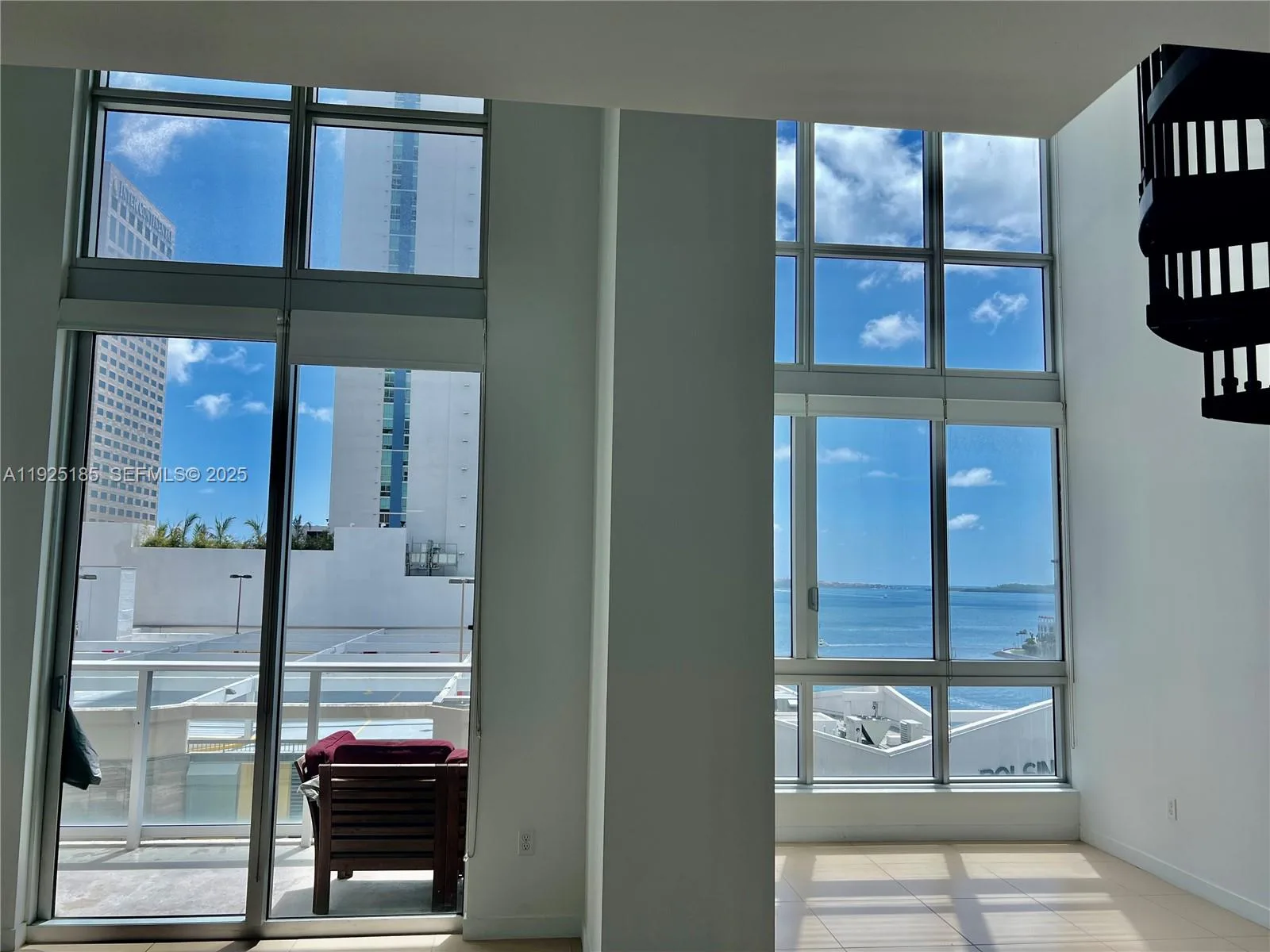300 S Biscayne Blvd # Loft 1028, Miami, FL 33131 photo 3