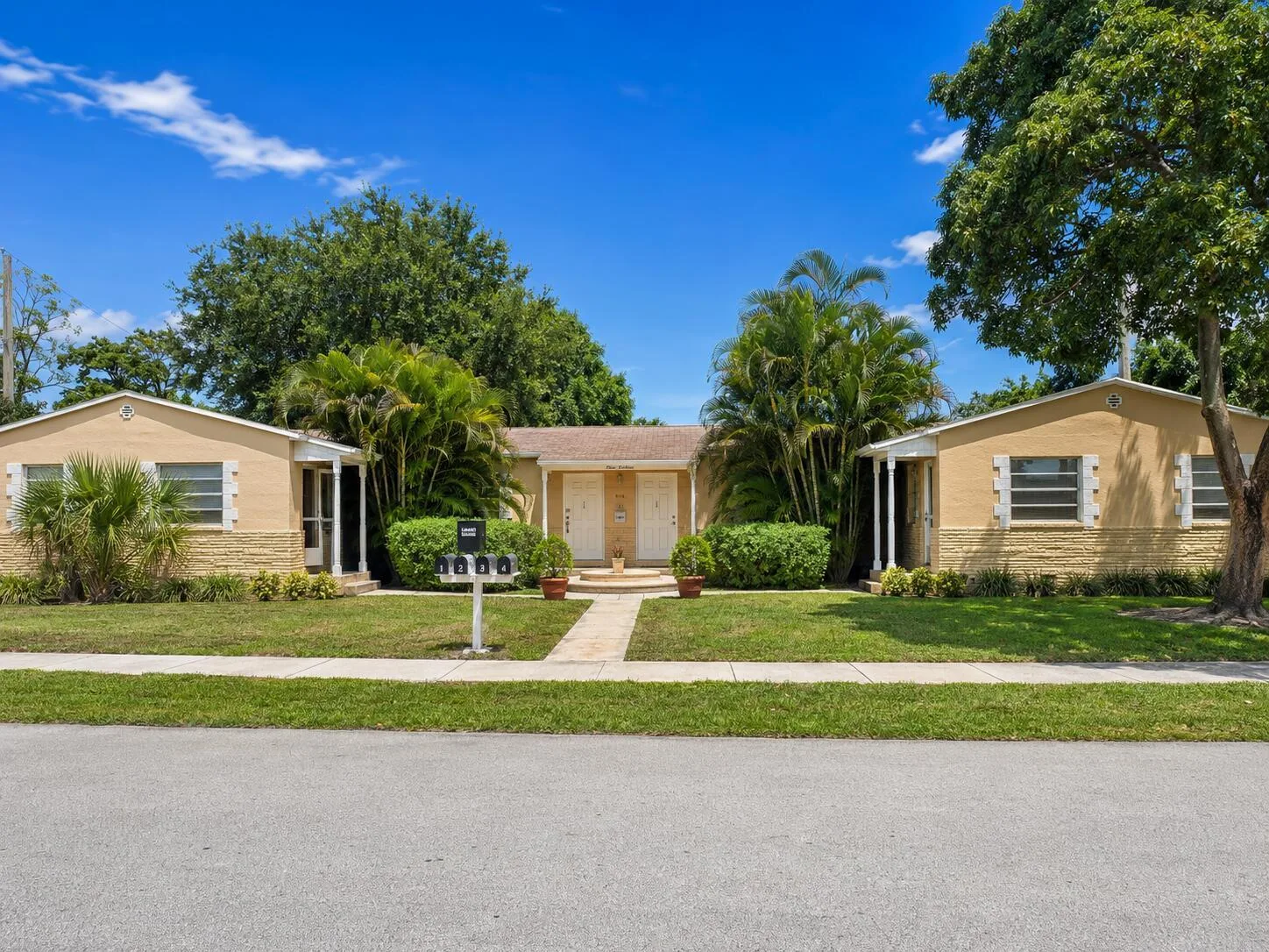 916 SW 8th Avenue # 1-4, Fort Lauderdale, FL 33315