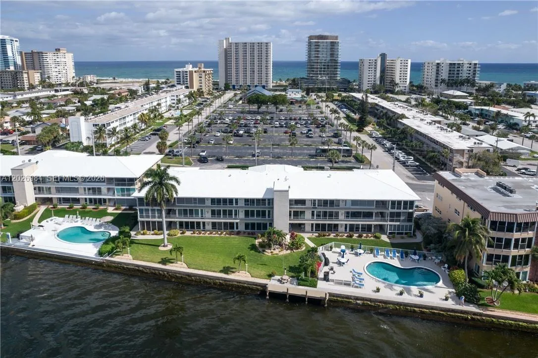 743 N Riverside Dr # 4B, Pompano Beach, FL 33062