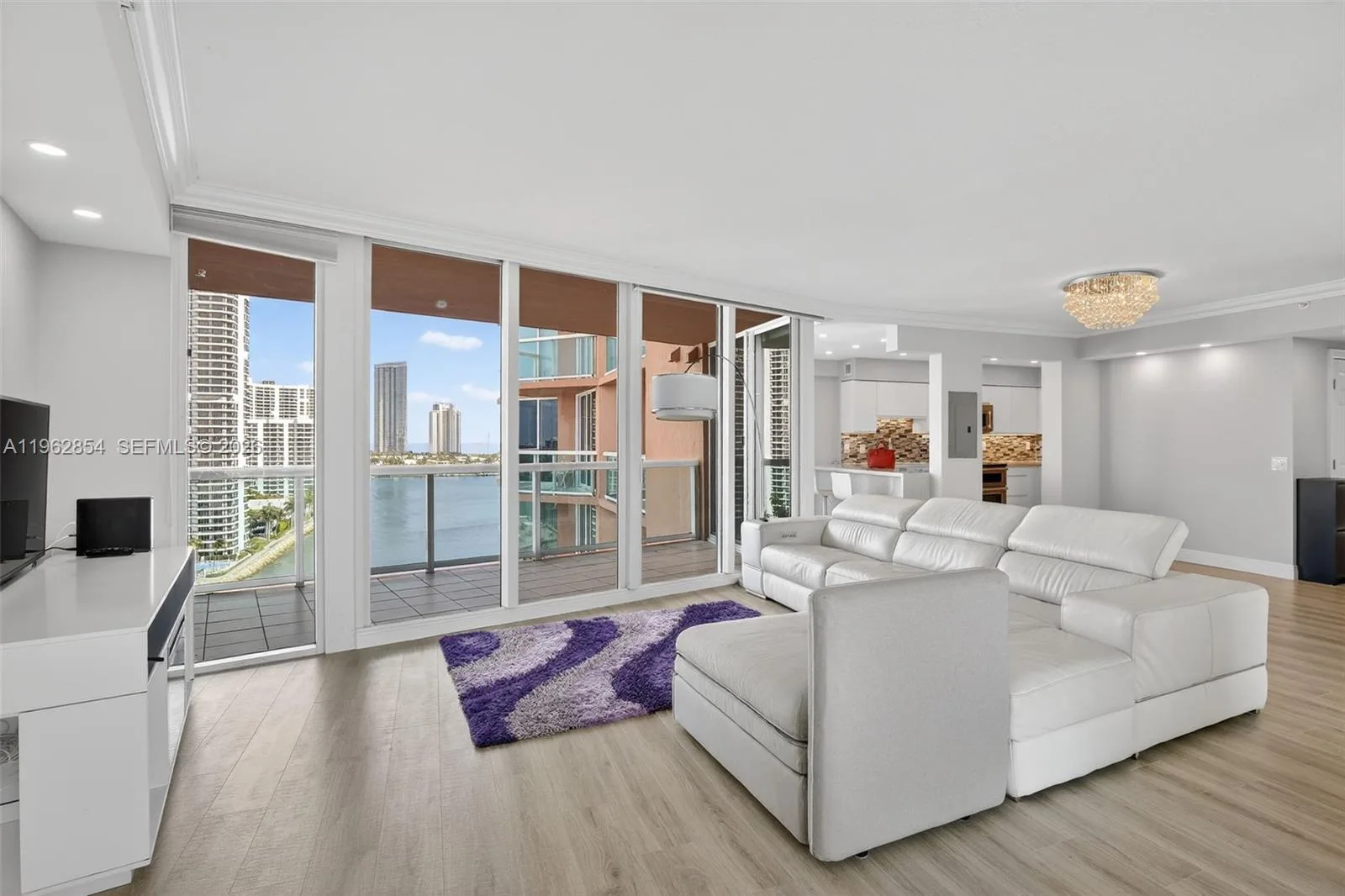3370 Hidden Bay Dr # 1501, Aventura, FL 33180