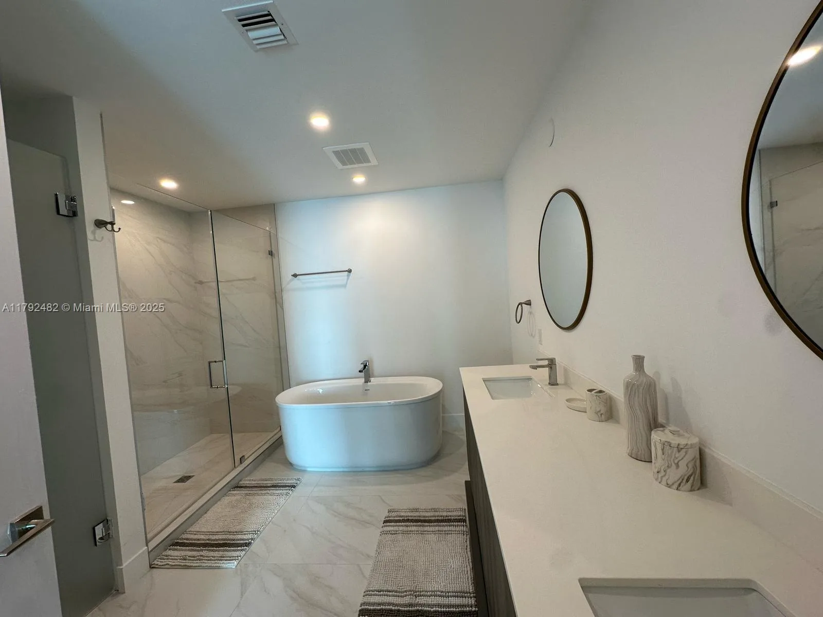 17550 Collins Ave # 902, Sunny Isles Beach, FL 33160 photo 11