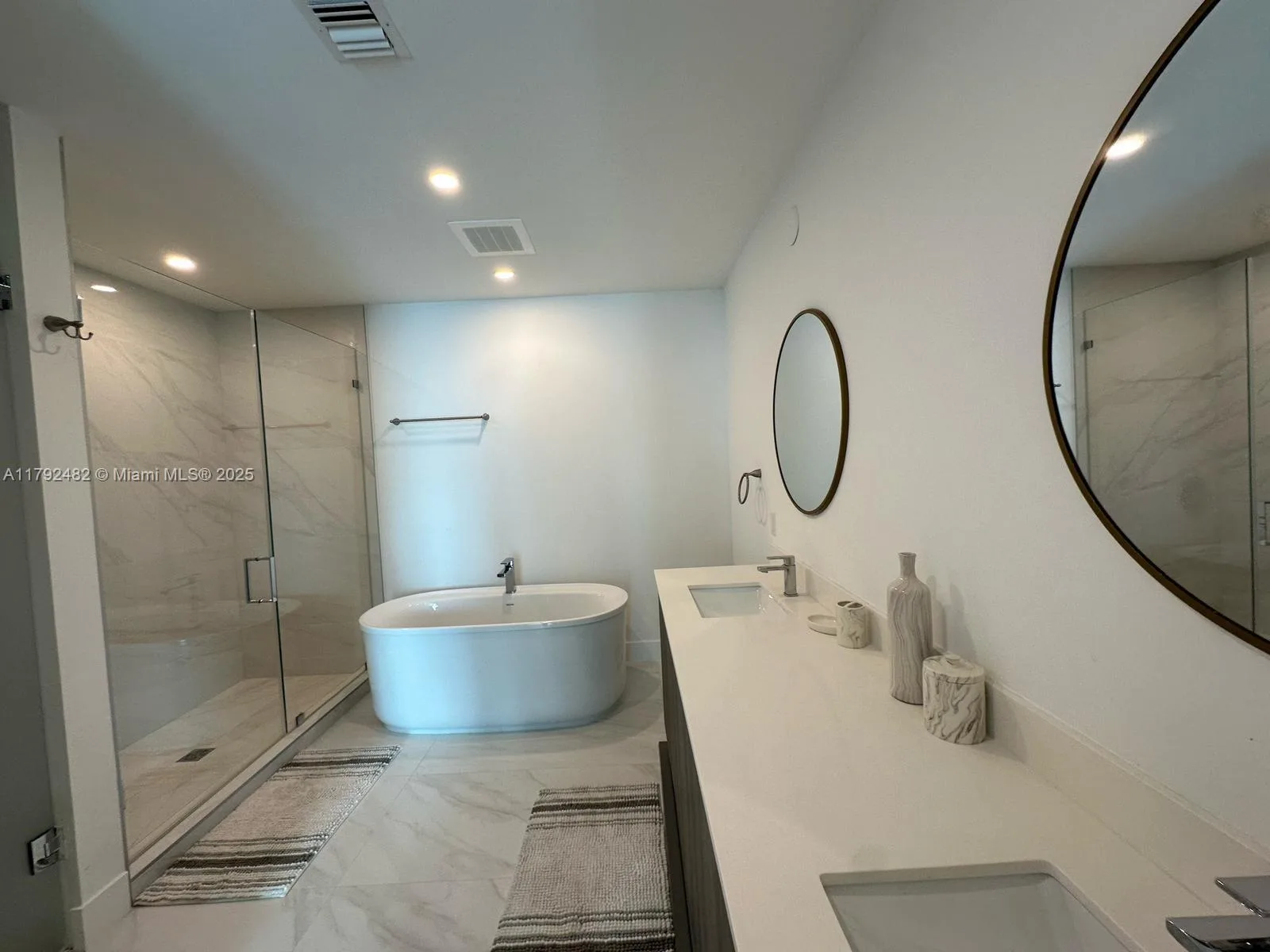 17550 Collins Ave # 902, Sunny Isles Beach, FL 33160 photo 13