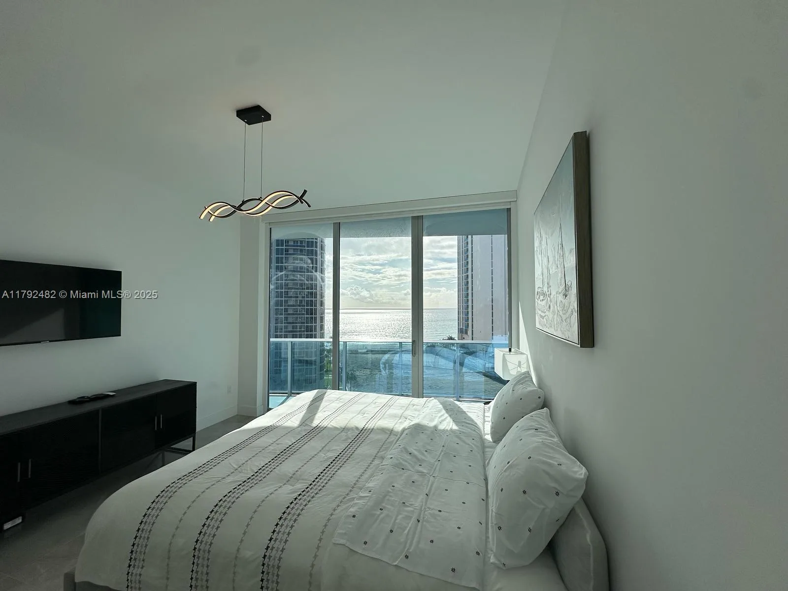 17550 Collins Ave # 902, Sunny Isles Beach, FL 33160 photo 8