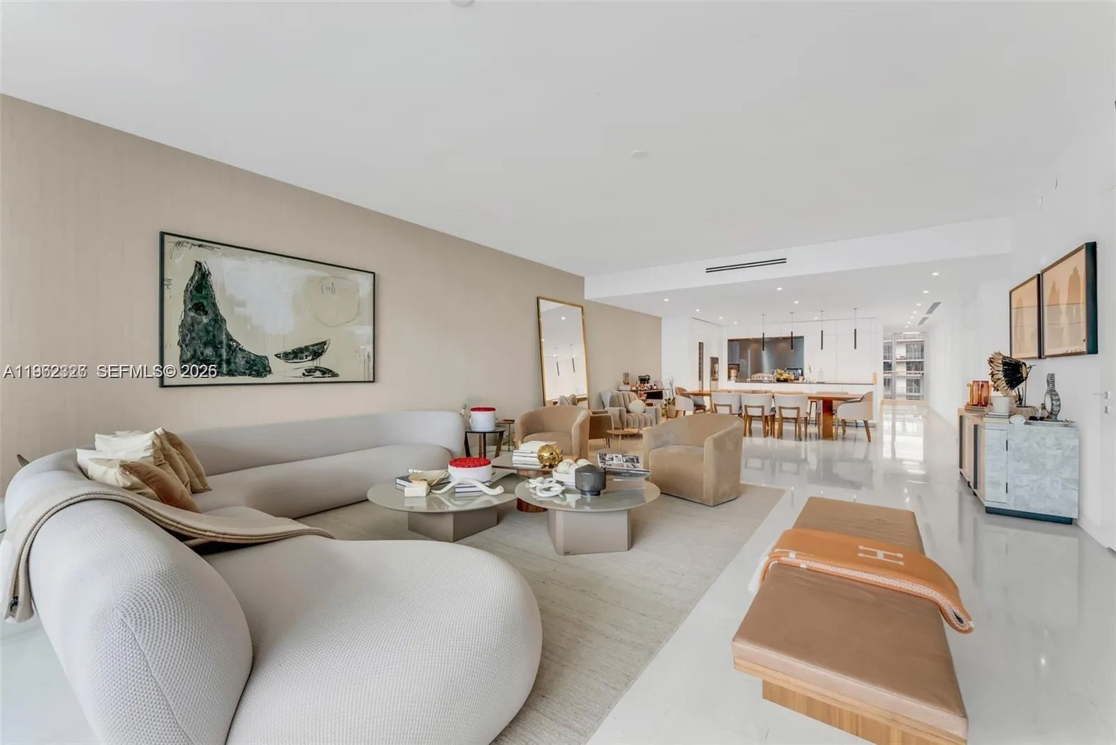 300 N Biscayne Boulevard Way # 4104C, Miami, FL 33131 photo 2