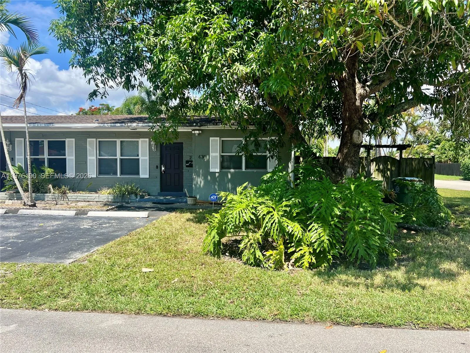 630 NE 15th Ct, Fort Lauderdale, FL 33304 photo 3