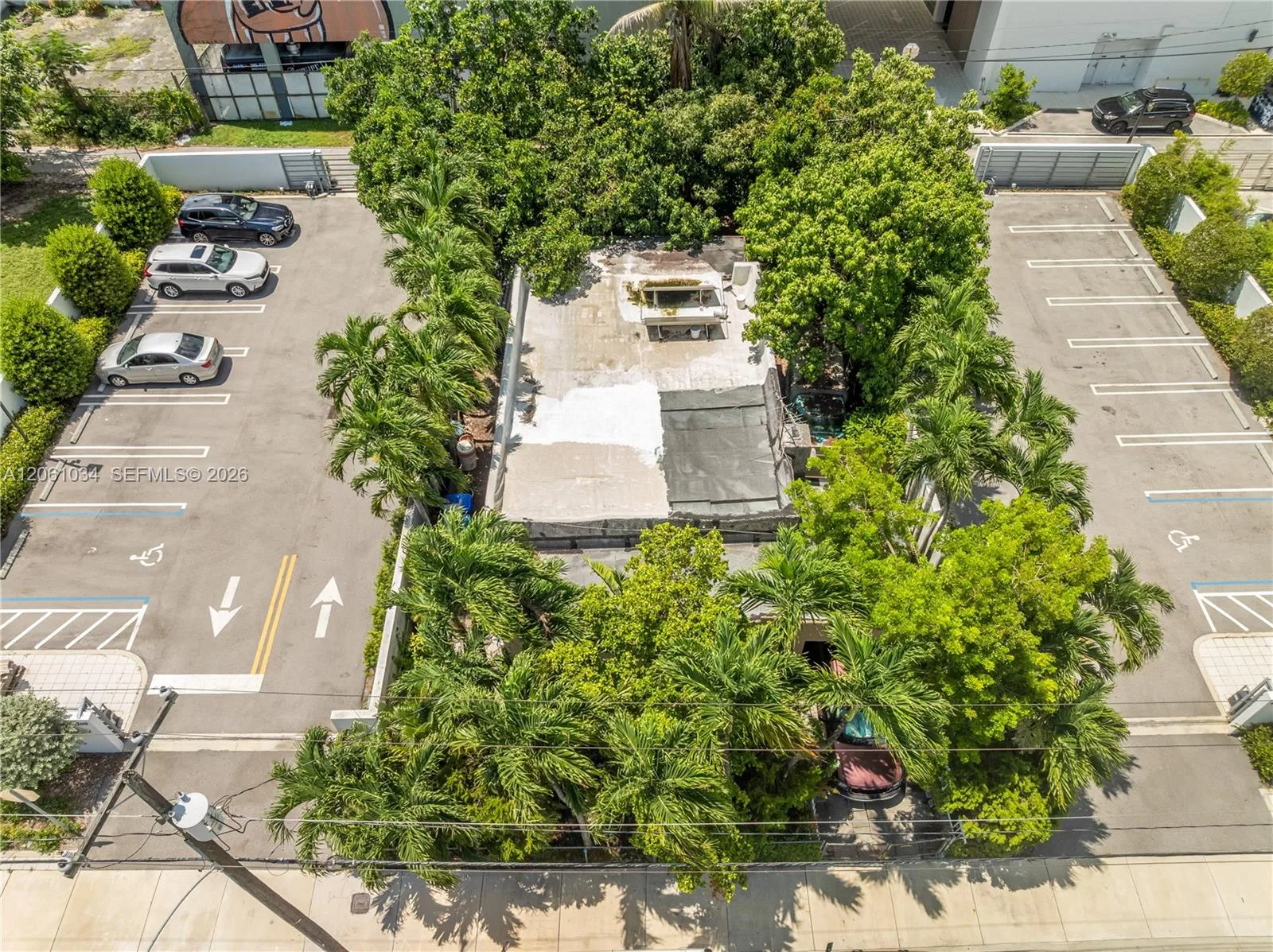 272 NW 37th St, Miami, FL 33127 photo 3