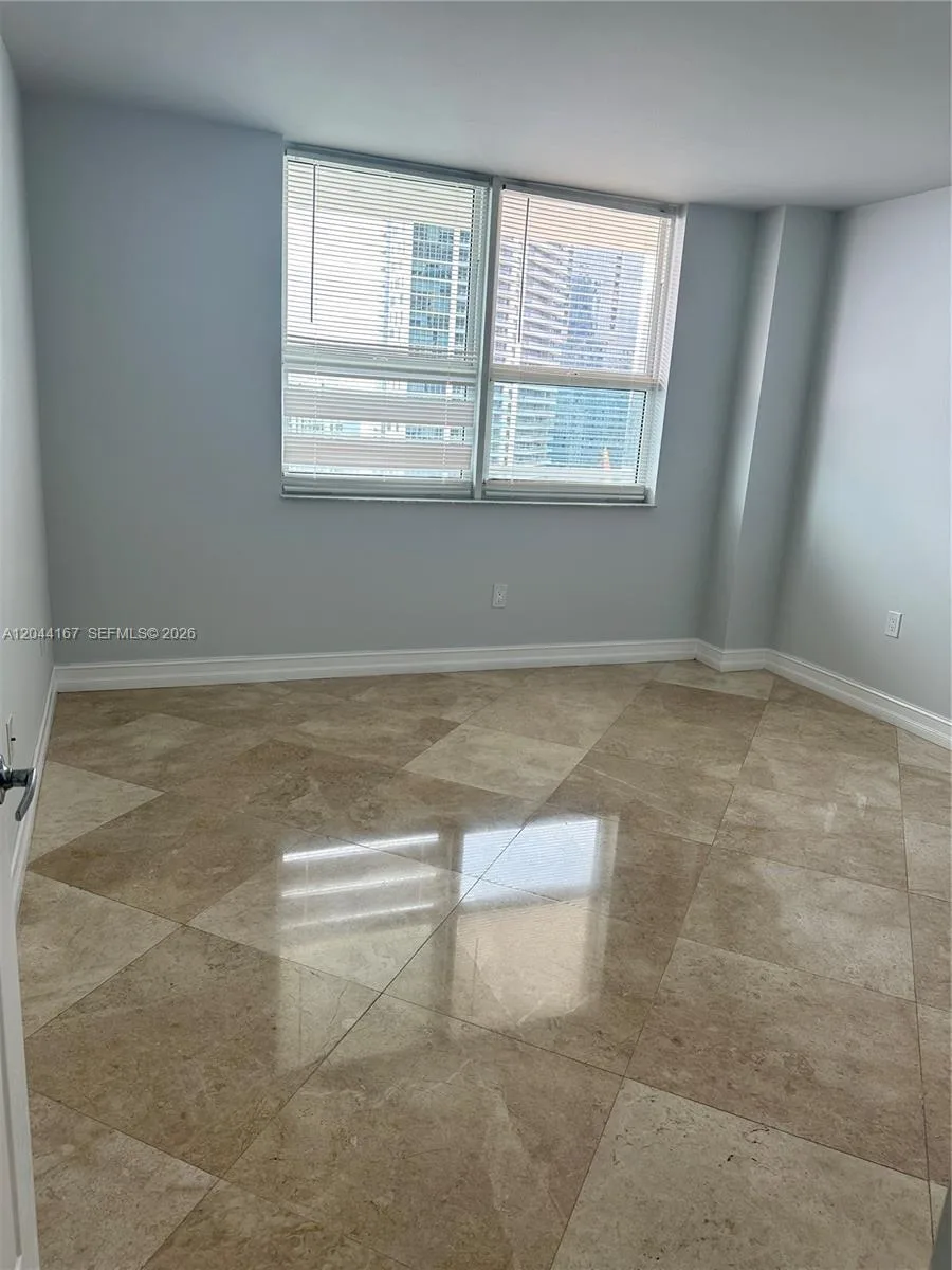1155 Brickell Bay Dr # 3107, Miami, FL 33131 photo 8