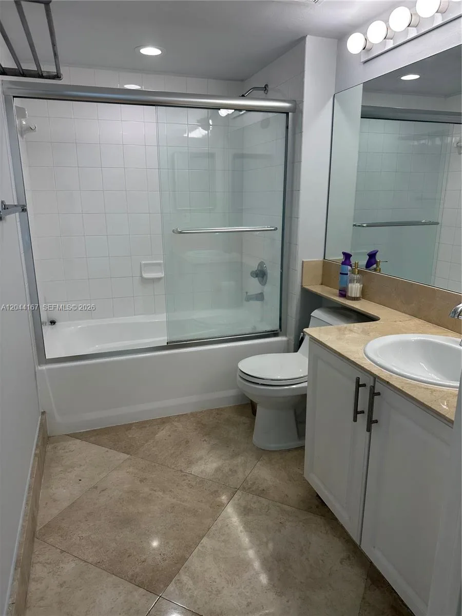1155 Brickell Bay Dr # 3107, Miami, FL 33131 photo 9
