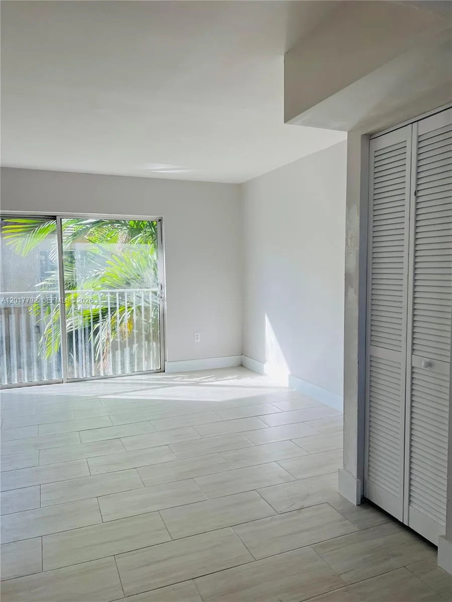 380 NW 85th Pl # 1406, Miami, FL 33126 photo 5
