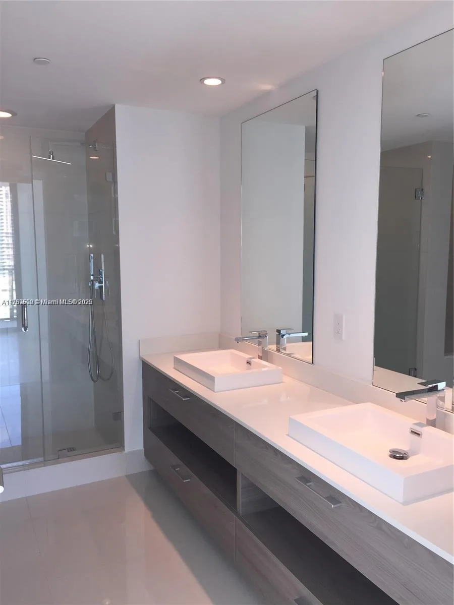 1300 S Miami Ave # 1910, Miami, FL 33130 photo 12