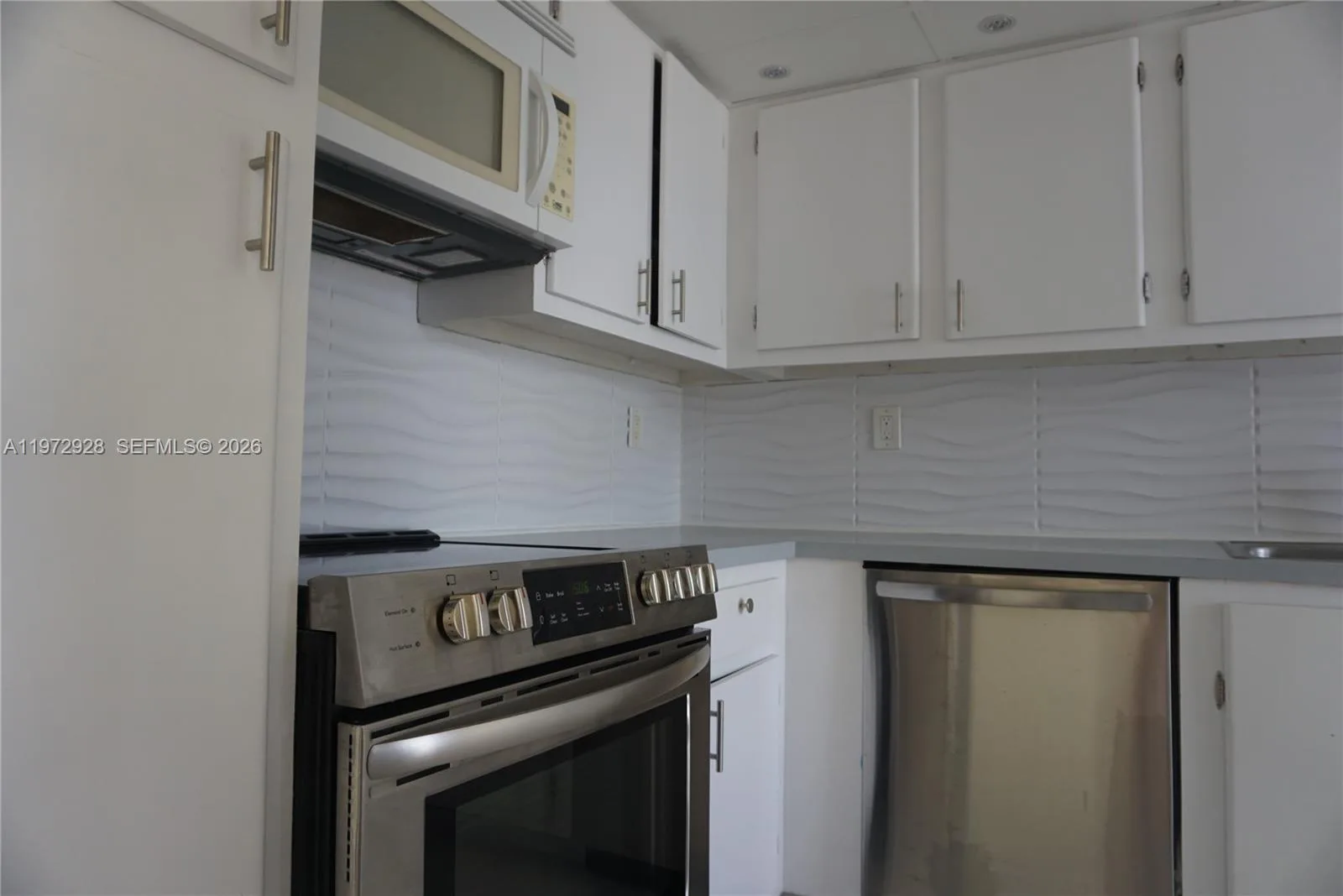 290 174th St # 2014, Sunny Isles Beach, FL 33160 photo 10