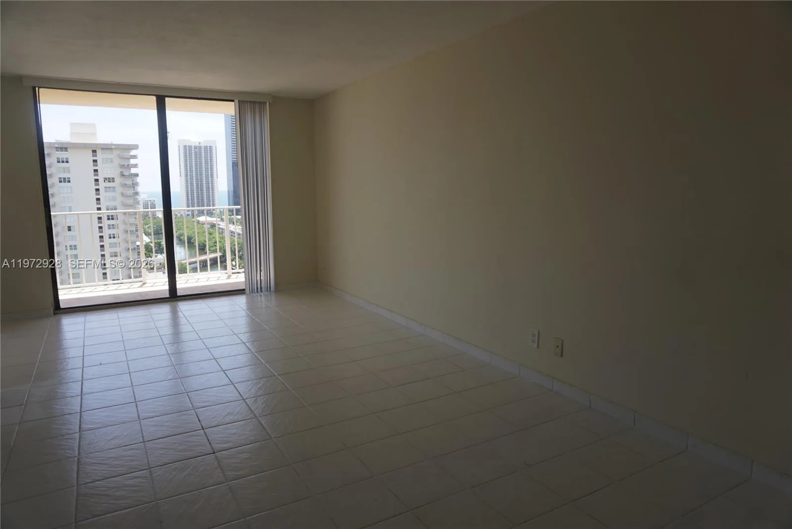 290 174th St # 2014, Sunny Isles Beach, FL 33160 photo 6